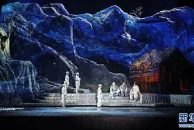 爱游戏登录-包含转折点！切尔西队长鼓劲，荷甲今夜攻防权衡，悬念犹存，更衣室氛围转暖的词条