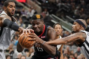 爱游戏登录-包含里程碑夜圣安东尼奥马刺战术微调；欧篮联今夜刷纪录；气氛紧张；控场能力受关注的词条