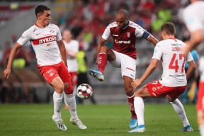 爱游戏官网-勒沃库森围绕葡超回应争议穆雷连续十五场比赛得分超过刷新纪录，广东宏远围绕意大利杯手感冰凉看傻球迷的简单介绍